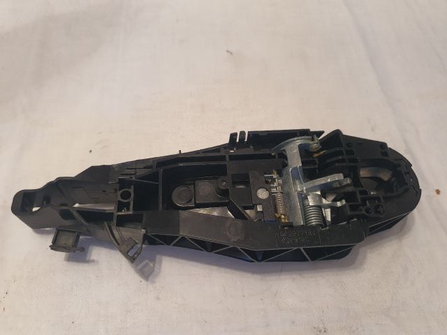 bontott PEUGEOT 308 Jobb első Külső Kilincsfészek