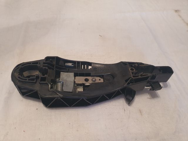 bontott PEUGEOT 308 Jobb első Külső Kilincsfészek