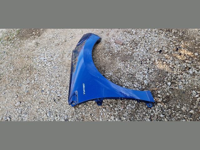 bontott PEUGEOT 308 Jobb első Sárvédő