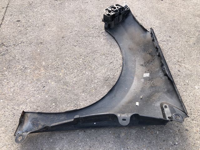 bontott PEUGEOT 308 Jobb első Sárvédő