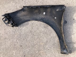 bontott PEUGEOT 308 Jobb első Sárvédő