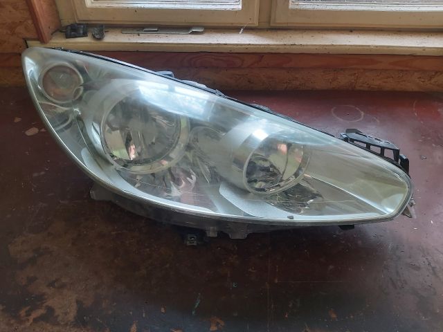 bontott PEUGEOT 308 Jobb Fényszóró