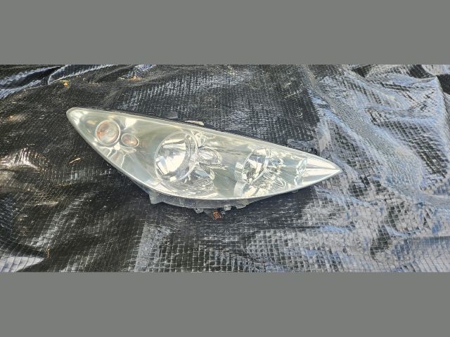 bontott PEUGEOT 308 Jobb Fényszóró