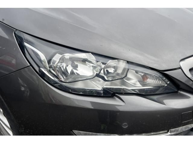 bontott PEUGEOT 308 Jobb Fényszóró