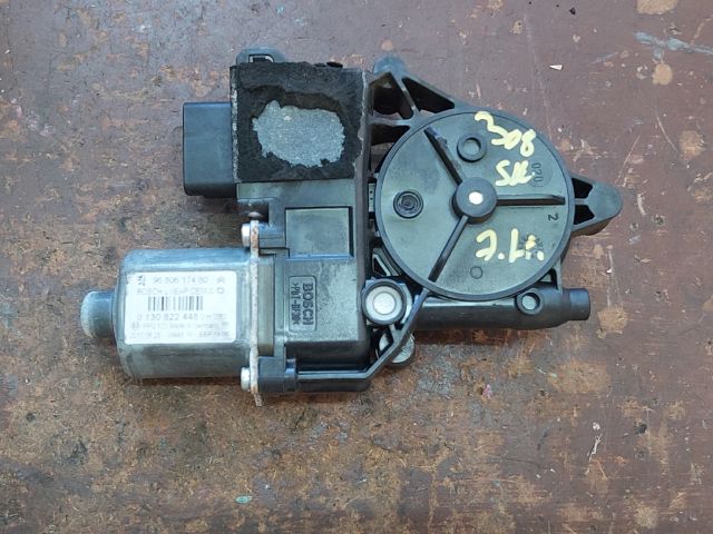 bontott PEUGEOT 308 Jobb hátsó Ablakemelő Motor