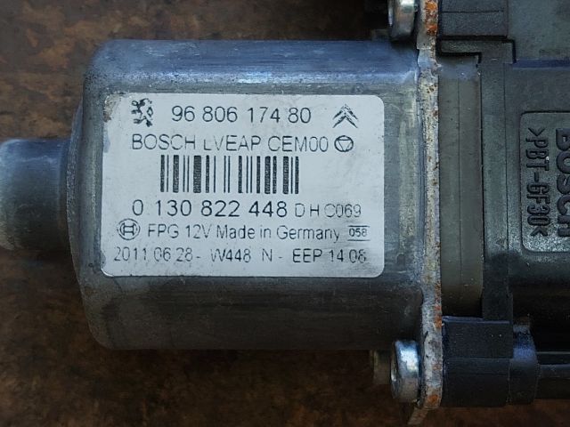 bontott PEUGEOT 308 Jobb hátsó Ablakemelő Motor