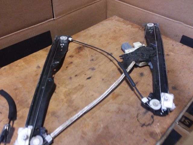 bontott PEUGEOT 308 Jobb hátsó Ablakemelő Szerkezet (Mechanikus)