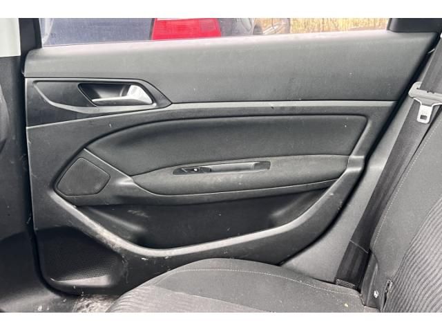 bontott PEUGEOT 308 Jobb hátsó Ajtó Kárpit