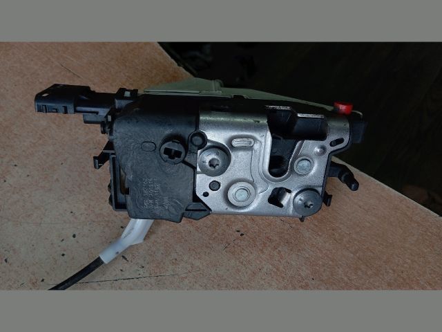 bontott PEUGEOT 308 Jobb hátsó Ajtózár