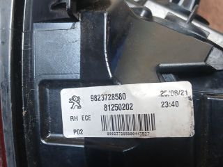 bontott PEUGEOT 308 Jobb Hátsó Lámpa