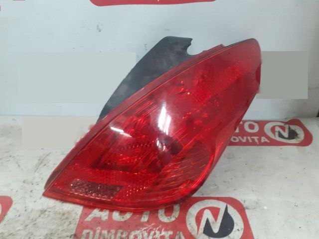 bontott PEUGEOT 308 Jobb Hátsó Lámpa