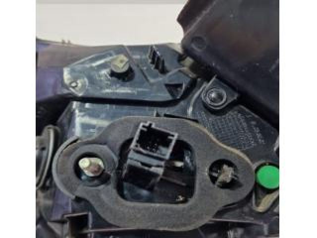 bontott PEUGEOT 308 Jobb Külső Hátsó Lámpa