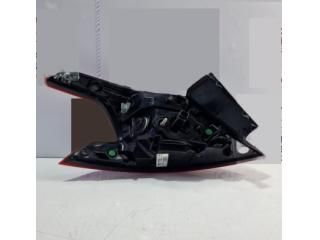 bontott PEUGEOT 308 Jobb Külső Hátsó Lámpa