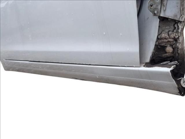 bontott PEUGEOT 308 Jobb Küszöb