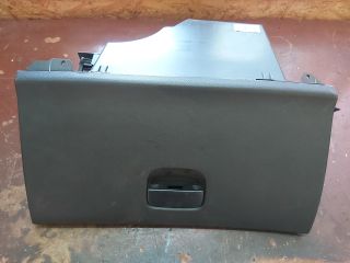 bontott PEUGEOT 308 Kesztyűtartó