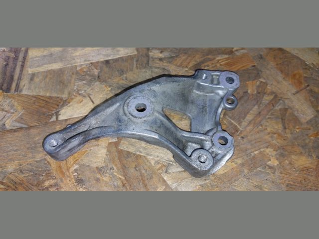 bontott PEUGEOT 308 Klíma Tartó Bak