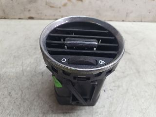 bontott PEUGEOT 308 Középső Szellőző