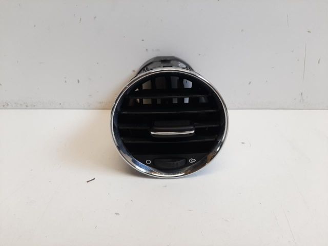 bontott PEUGEOT 308 Középső Szellőző