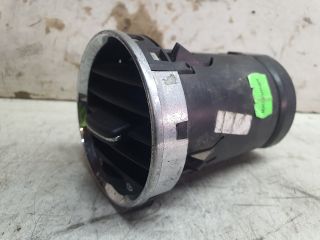 bontott PEUGEOT 308 Középső Szellőző