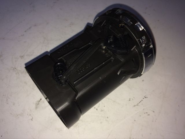 bontott PEUGEOT 308 Középső Szellőző