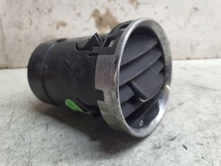 bontott PEUGEOT 308 Középső Szellőző