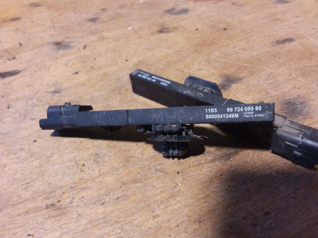 bontott PEUGEOT 308 Központizár Antenna