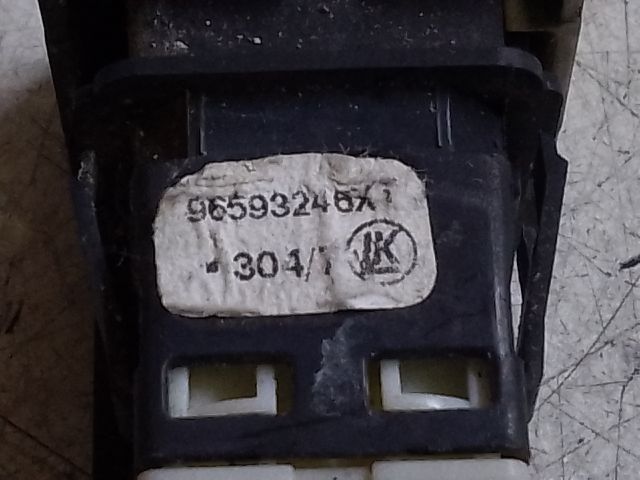 bontott PEUGEOT 308 Központizár Kapcsoló