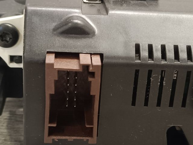 bontott PEUGEOT 308 Multifunkciós Kijelző