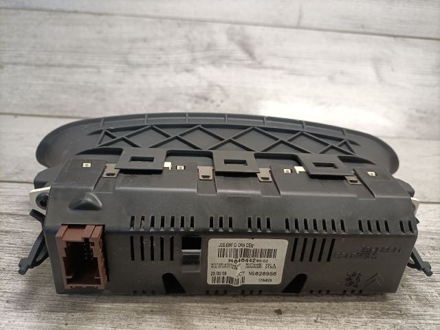 bontott PEUGEOT 308 Multifunkciós Kijelző