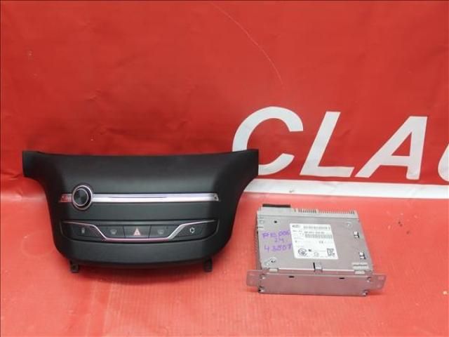 bontott PEUGEOT 308 Navigációs Fejegység