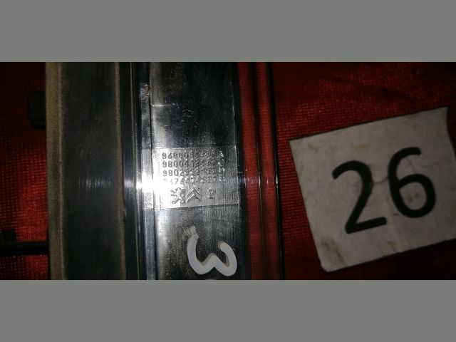 bontott PEUGEOT 308 Pótféklámpa