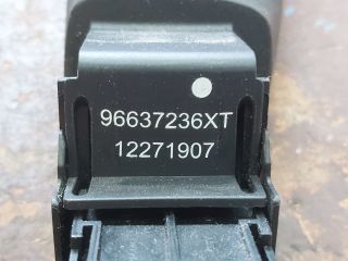 bontott PEUGEOT 308 Rádió / CD Kapcsoló