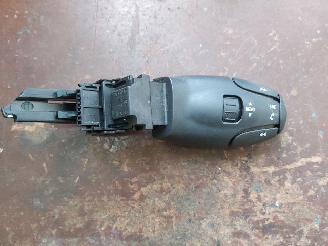 bontott PEUGEOT 308 Rádió / CD Kapcsoló