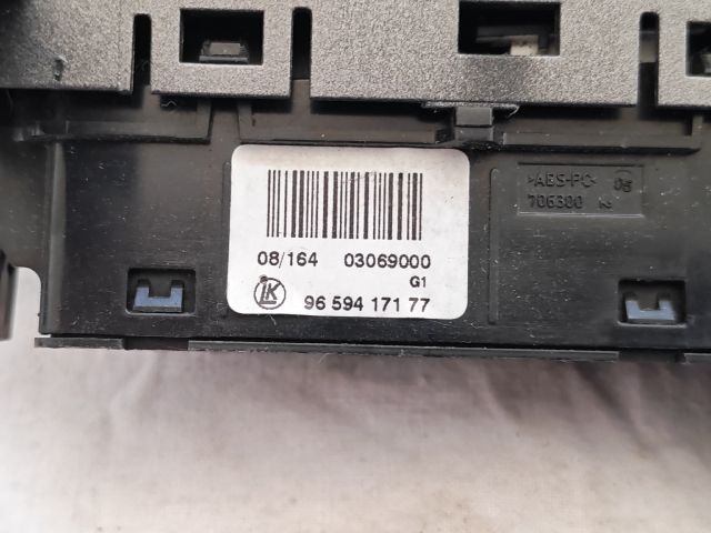 bontott PEUGEOT 308 Vészvillogó Kapcsoló