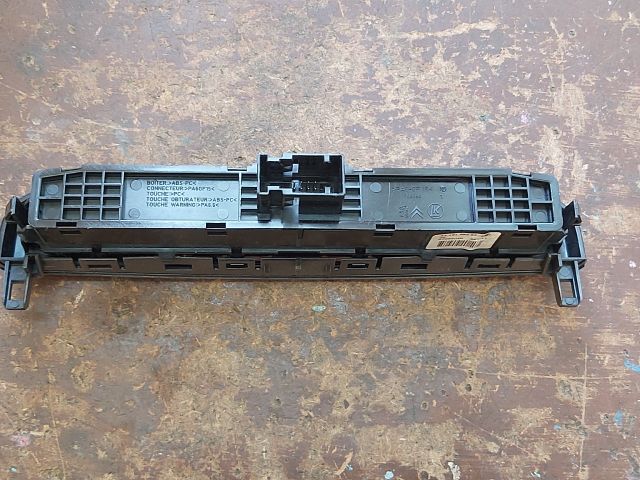 bontott PEUGEOT 308 Vészvillogó Kapcsoló