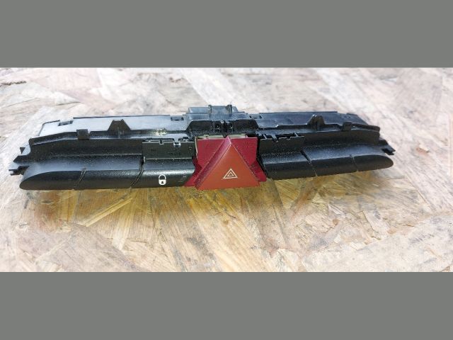 bontott PEUGEOT 308 Vészvillogó Kapcsoló