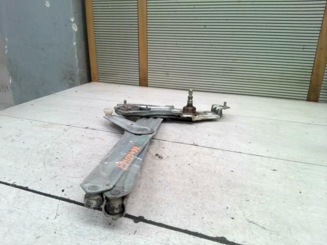 bontott PEUGEOT 309 Bal első Ablakemelő Szerkezet (Mechanikus)