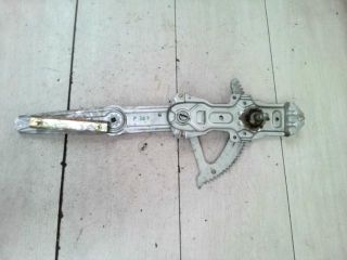 bontott PEUGEOT 309 Bal hátsó Ablakemelő Szerkezet (Mechanikus)