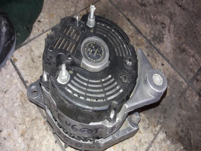 bontott PEUGEOT 309 Generátor