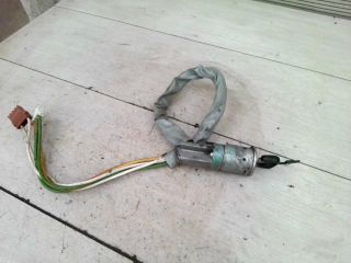 bontott PEUGEOT 309 Gyújtáskapcsoló Házzal