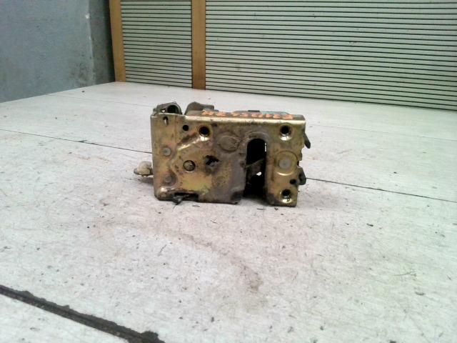 bontott PEUGEOT 309 Jobb hátsó Ajtózár