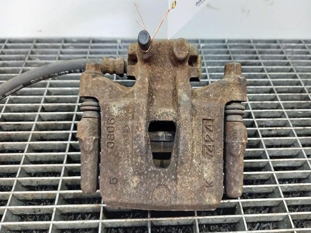 bontott PEUGEOT 4007 Bal hátsó Féknyereg Munkahengerrel