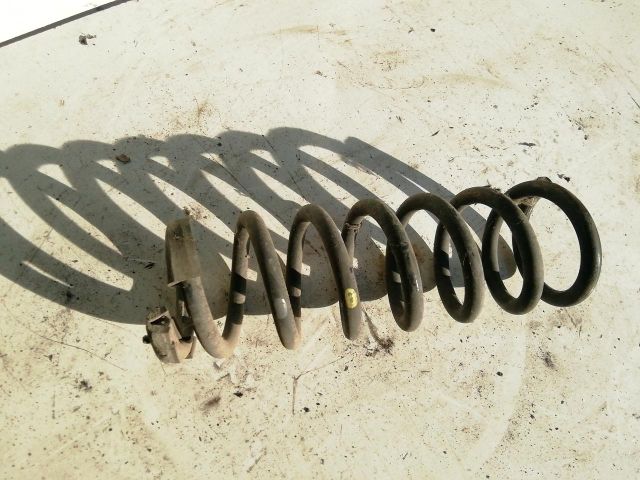 bontott PEUGEOT 4007 Hátsó Rugó