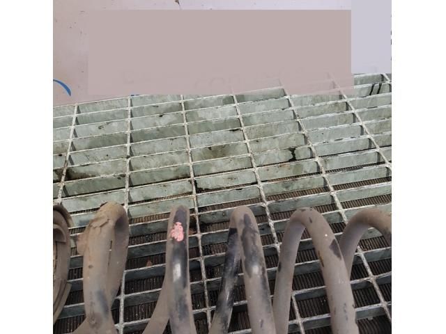 bontott PEUGEOT 4007 Hátsó Rugó