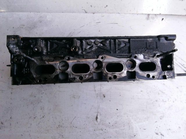 bontott PEUGEOT 4007 Hengerfej