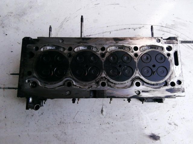 bontott PEUGEOT 4007 Hengerfej