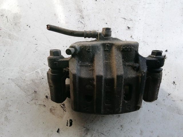 bontott PEUGEOT 4007 Jobb első Féknyereg Munkahengerrel