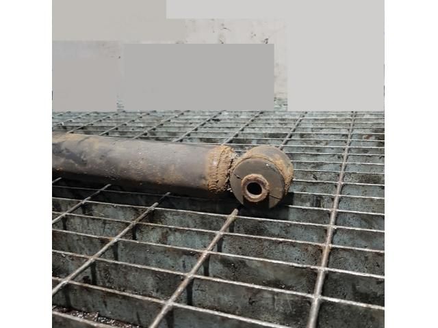 bontott PEUGEOT 4007 Jobb hátsó Lengéscsillapító