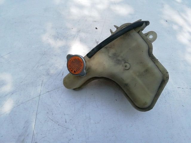 bontott PEUGEOT 4007 Kiegyenlítő Tartály