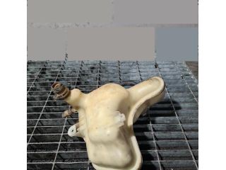 bontott PEUGEOT 4007 Kiegyenlítő Tartály